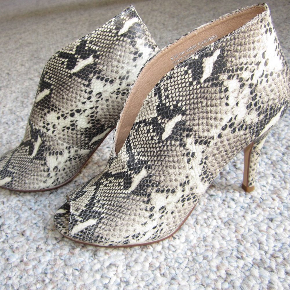 Halogen Rowen Snake Print Peep Toe Bootie
